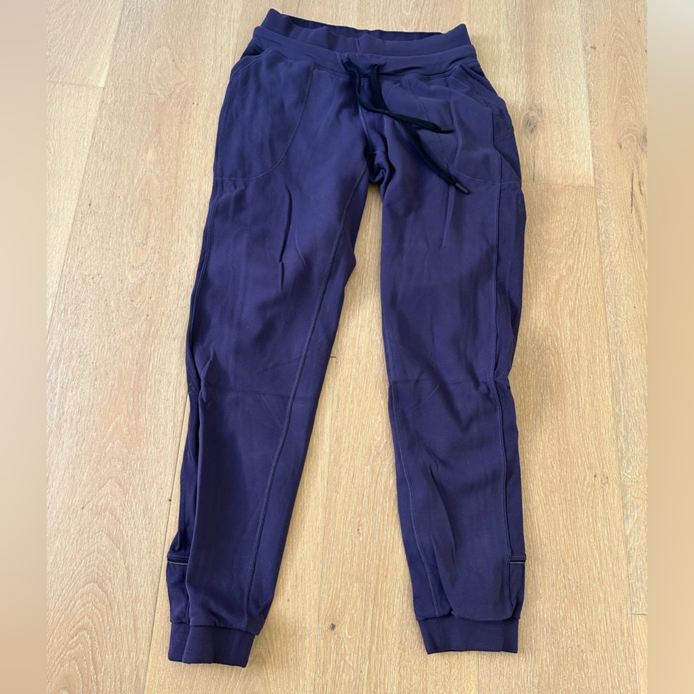 Lululemon Baserunner jogger